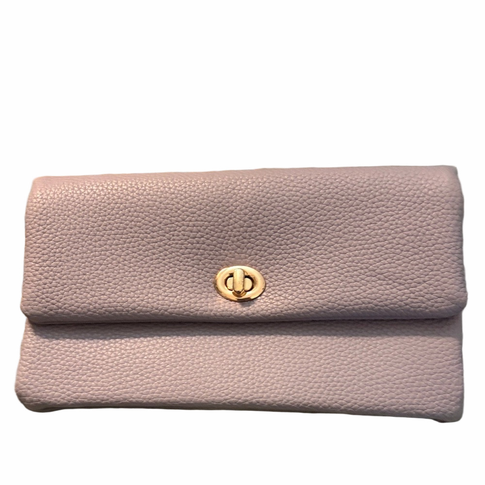 Leather pebbled lavender wallet Preowned excellent condition.